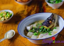 Canh cá chép nấu đậu phụ lạ mà ngon