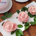 Cách làm bánh bông lan màu đỏ nhung đặc biệt, các bước làm bánh bao hoa hồng 8
