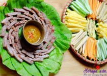 Cách làm bò cuốn lá cải ngon đến mê mẩn