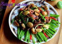 Cách nấu bồ câu xào cà pháo muối