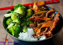 Cách làm bò xào cam lạ miệng mà ngon cơm