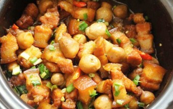 Nấu ăn món ngon mỗi ngày với Thịt ba chỉ, Cách làm thịt ba chỉ kho nấm rơm đậm đà ngon cơm 6