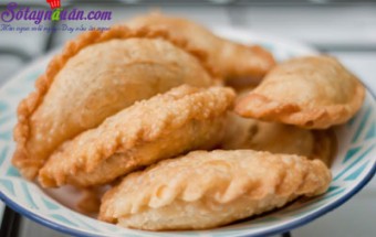 Nấu ăn món ngon mỗi ngày với Nước cốt dừa, Cách làm bánh gối cà ri gà thơm ngon khó cưỡng 11