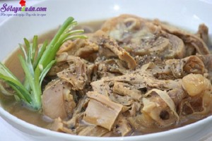 Món ngon cuối tuần, hướng dẫn làm canh măng móng heo 7