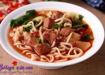 Hướng dẫn món mì thịt bò hầm chiêu đãi cả nhà ngày se lạnh