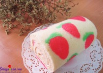 Hướng dẫn làm bánh bông lan cuộn bắt mắt