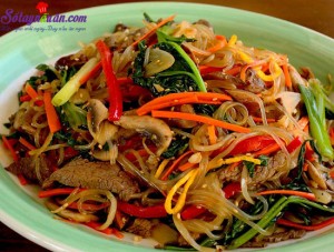 Đồ ăn sáng, hướng dẫn làm miến xào thịt bò rau củ 6