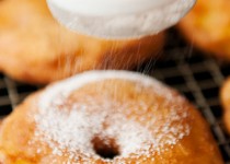 Công thức cho món bánh táo donut ngon mê ly