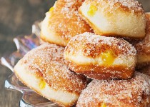 Hướng dẫn làm bánh malasada vị chanh leo thơm ngon