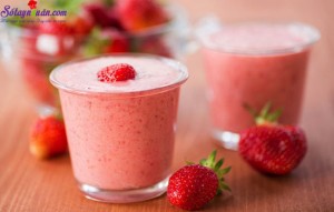 Khai vị tráng miệng, cách làm sinh tố dâu tây 7