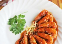 Hướng dẫn món tôm sốt tương cà đậm đà đưa cơm
