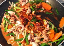 Cách làm bạch tuộc xào cay kiểu Hàn siêu ngon