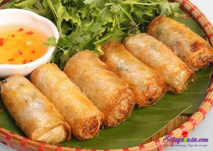 Món ngon cuối tuần, Hướng dẫn cách làm nem rán ngon tuyệt cho mâm cơm ngày rằm