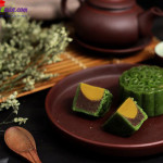 Cách làm bánh dẻo trung thu nhân custard cực hấp dẫn, cách làm bánh trung thu trà xanh nhân trứng muối 5
