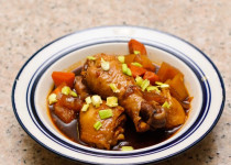 Cách làm đùi gà om cay xứ Hàn siêu ngon