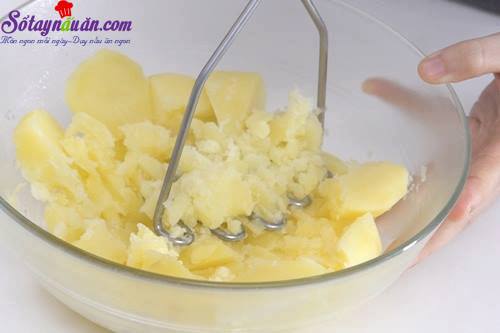 Cách làm khoai tây bọc phô mai chiên giòn ngon mê mẩn 1