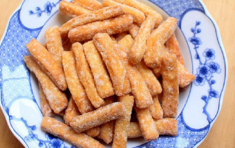 Nấu ăn món ngon mỗi ngày với Trứng gà, cách làm quẩy ngào đường 1
