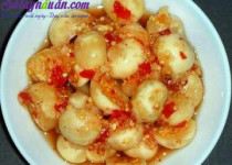 Hướng dẫn làm cà muối giòn ngon tại nhà