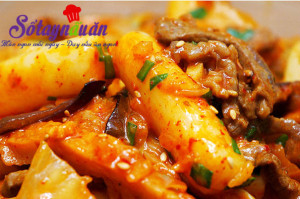 Món xào, Bánh gạo xào thịt bò - lạ mà tuyệt ngon