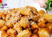 Học làm ức gà sốt mật ong hấp dẫn đến miếng cuối cùng