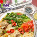 , Bánh đa nấu sườn non chả viên cho bữa sáng dinh dưỡng