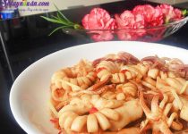 Lạ miệng với mực sốt me chua ngọt