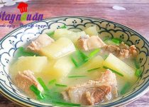 Canh sườn nấu khoai mì nóng hổi ngon đậm vị