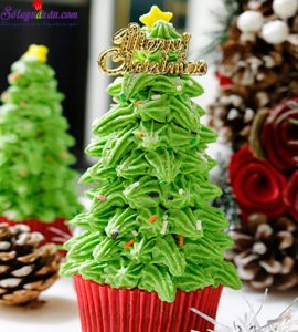 Cách làm bánh, cách làm bánh cupcake cây thông noel 8