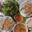 Bữa sáng giàu dinh dưỡng với bánh cuốn nhà làm
