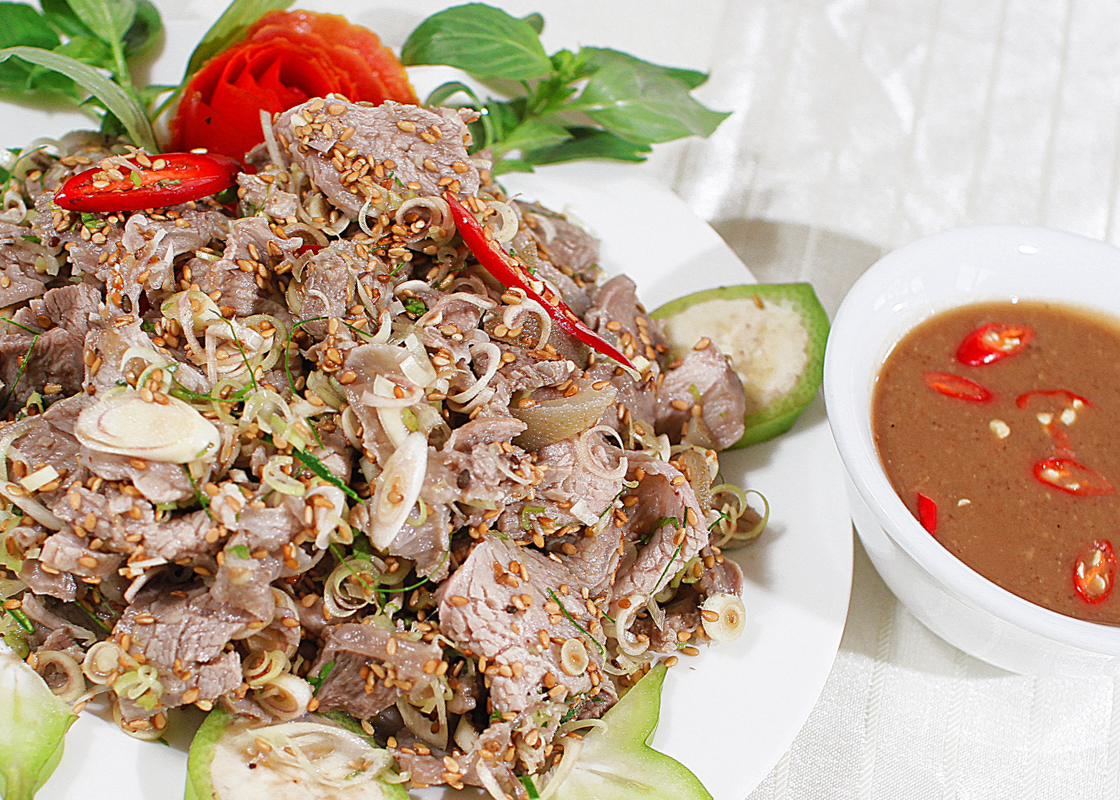 Nấu ăn món ngon mỗi ngày với Ớt, Lợn mán tái chanh - Sotaynauan.com