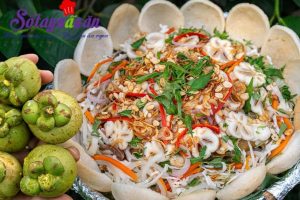 Món nộm gỏi, Khám phá 2 cách làm gỏi gà măng cụt giảm nhiệt mùa hè